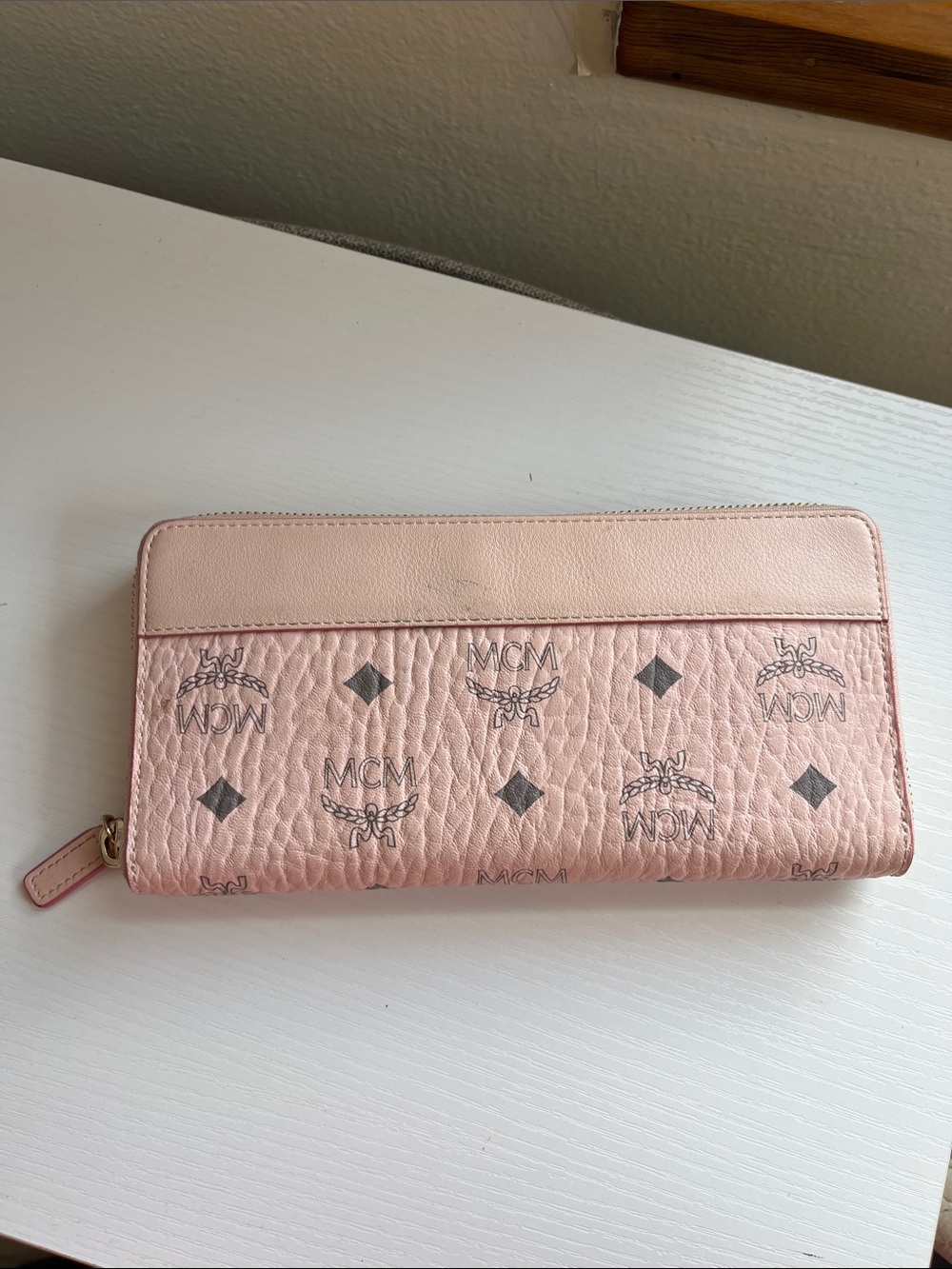 MCM Aren VI Logo Zip Wallet